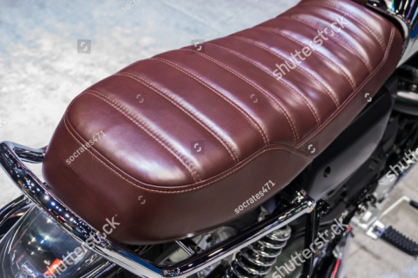 Jok motor dengan desain vintage yang klasik